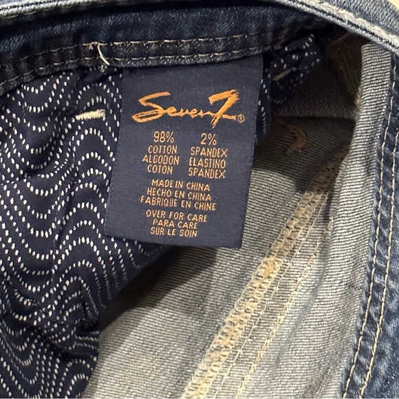 Women’s Factory Distressed Seven7 Jeans - Size 6 - Picture 9 of 16